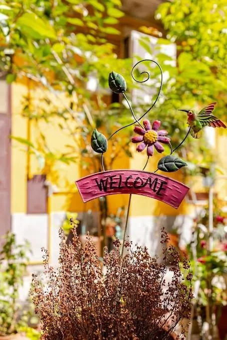 Urban House - Charming Home Navigli Milan Center Apartman