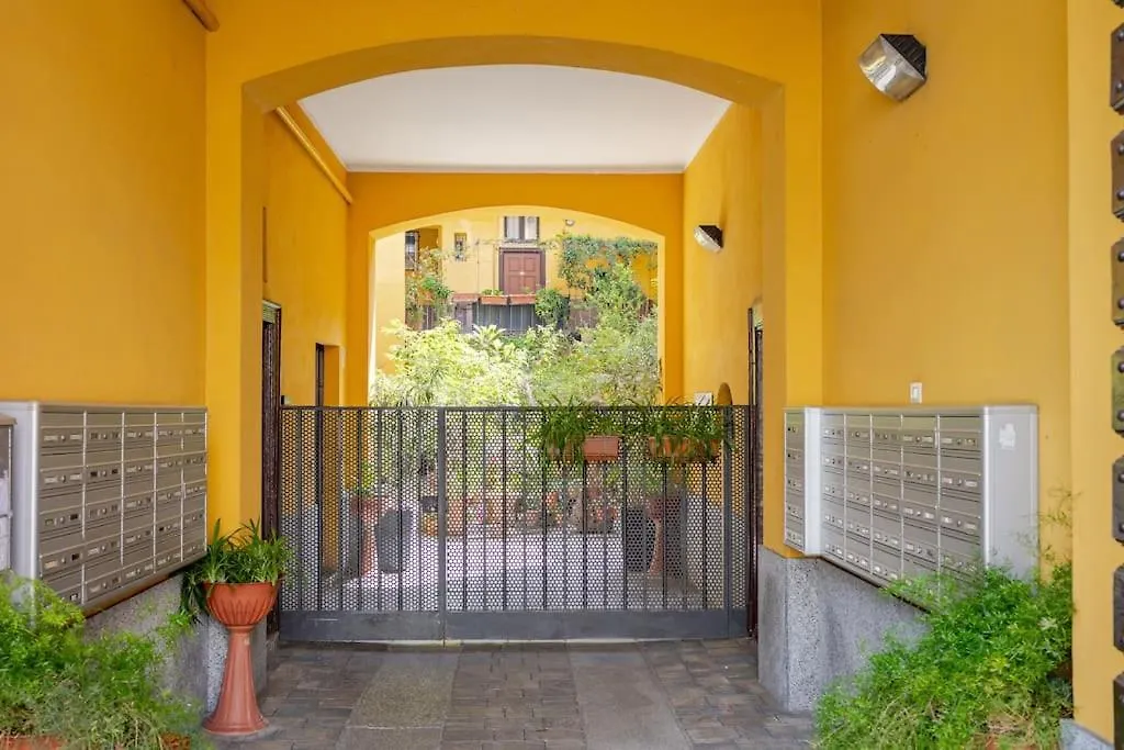 Urban House - Charming Home Navigli Milan Center Olaszország