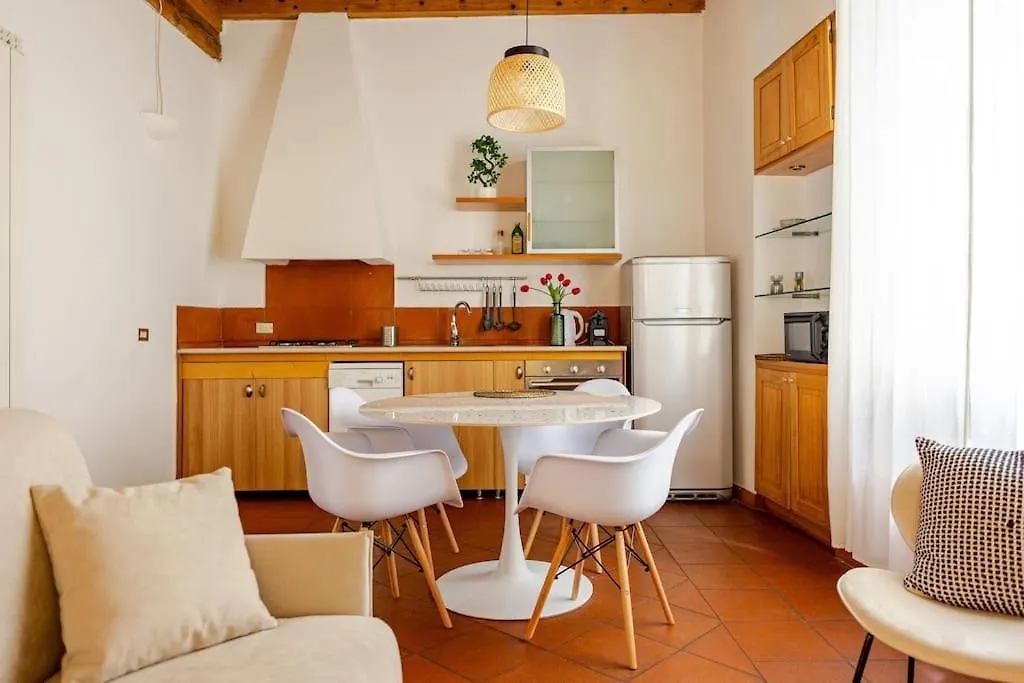 Urban House - Charming Home Navigli Milan Center Italien